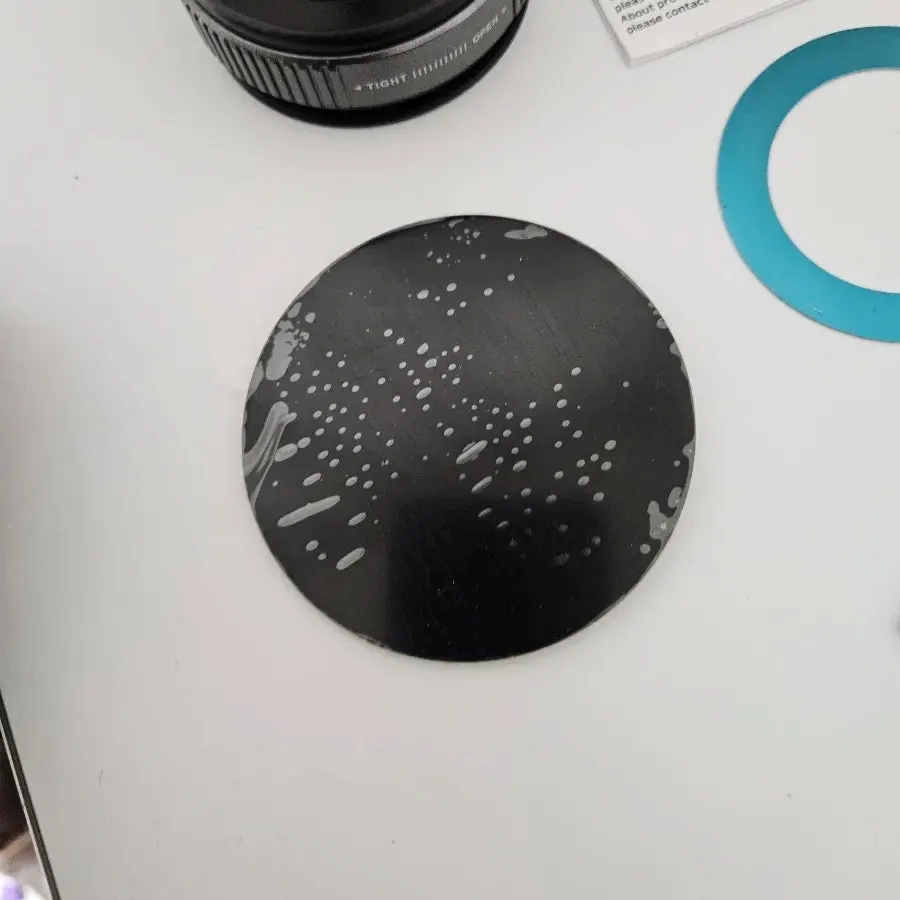 Using the round pad on a curved dashboard