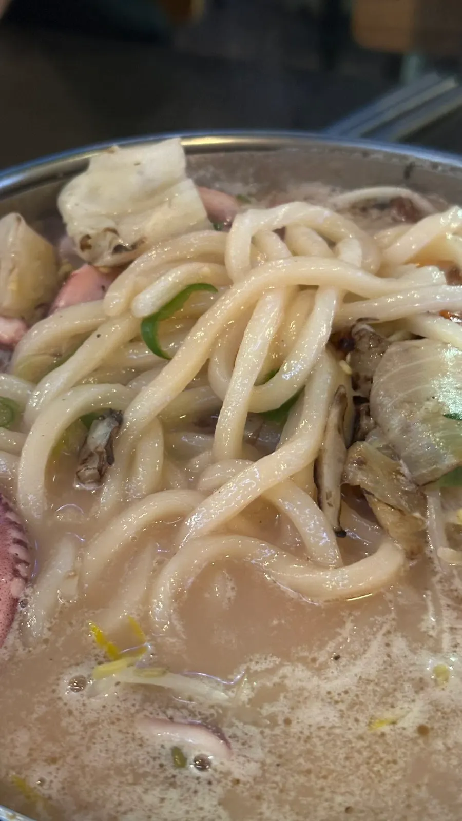 丸イカ長崎スープの鍋