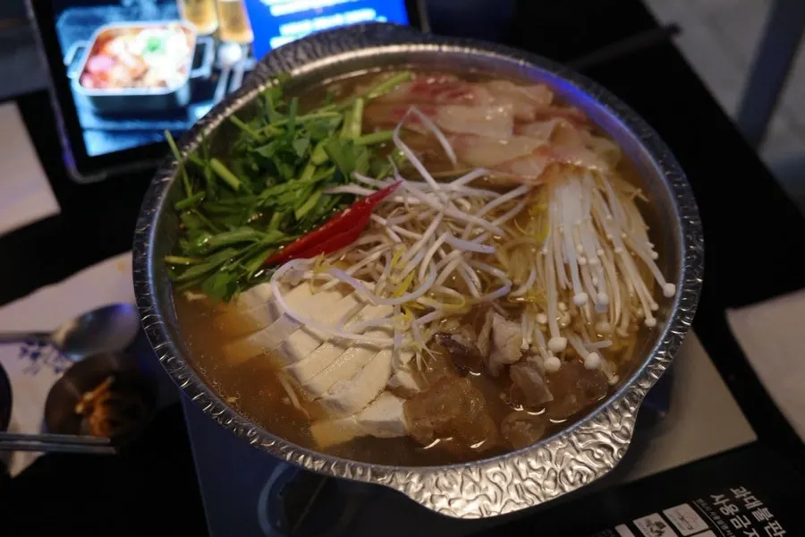 차돌스지전골 한 냄비