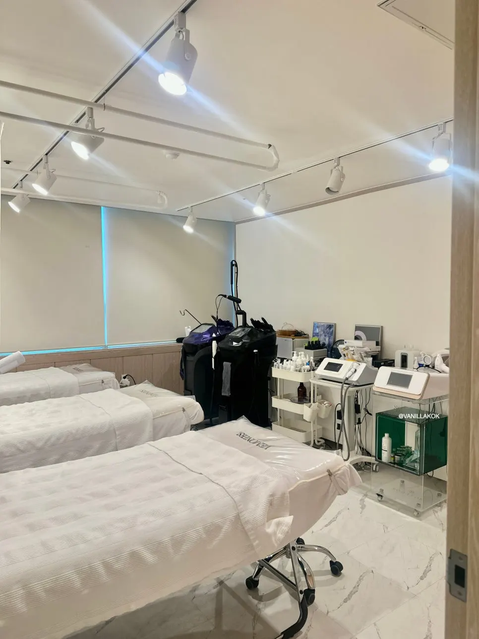 Treatment bed prepared before the skin care session begins