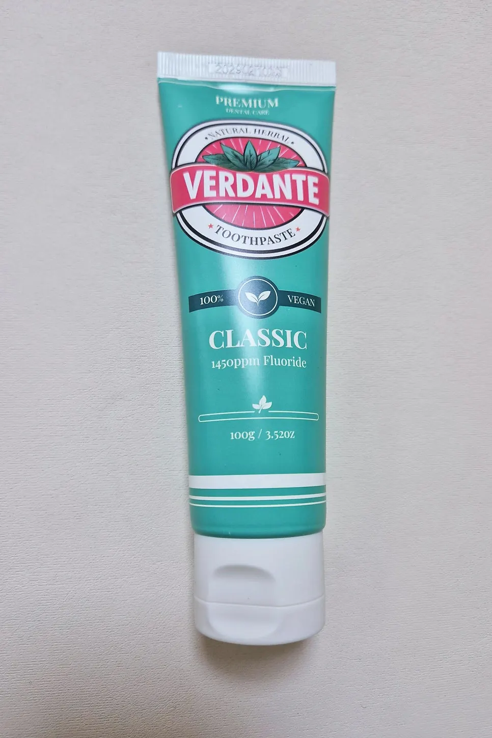 Information about bad-breath care with Verdante gum toothpaste