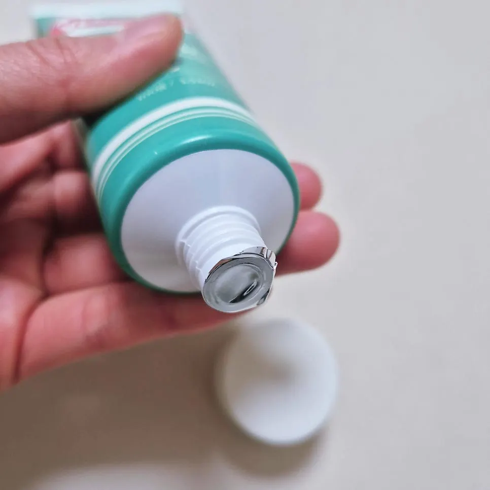 Photo showing the texture of Verdante high-fluoride gum toothpaste