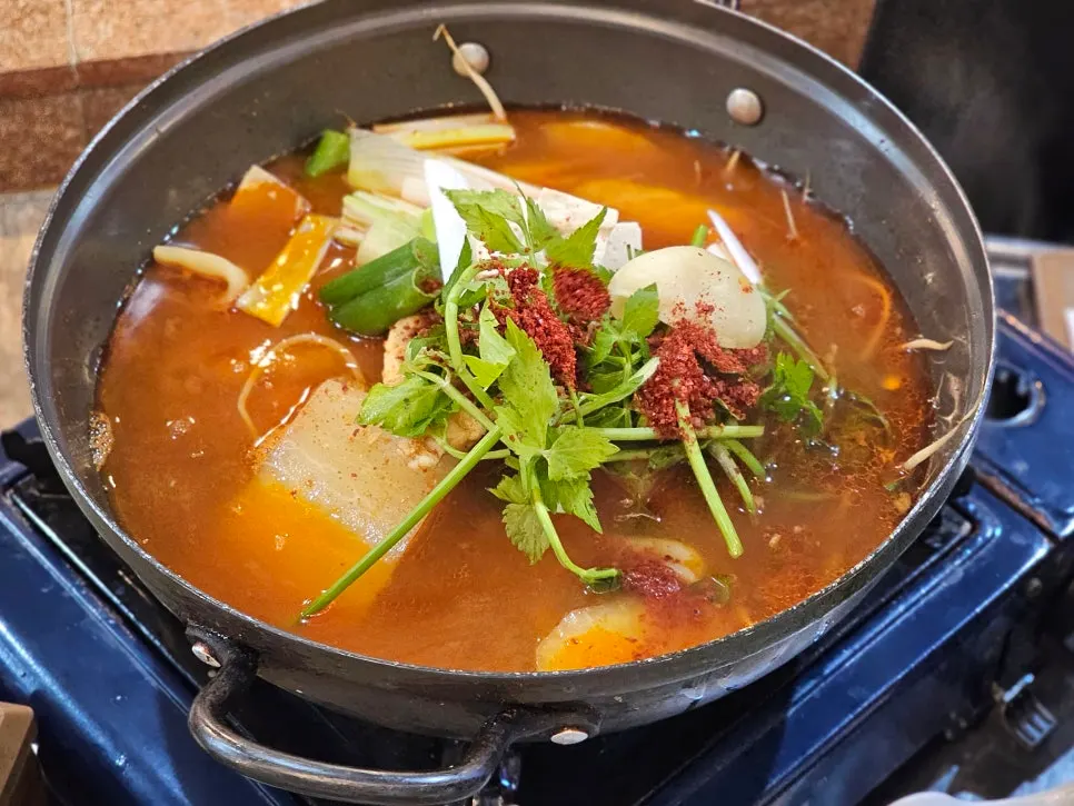연인세트에 포함된 마무리 매운탕
