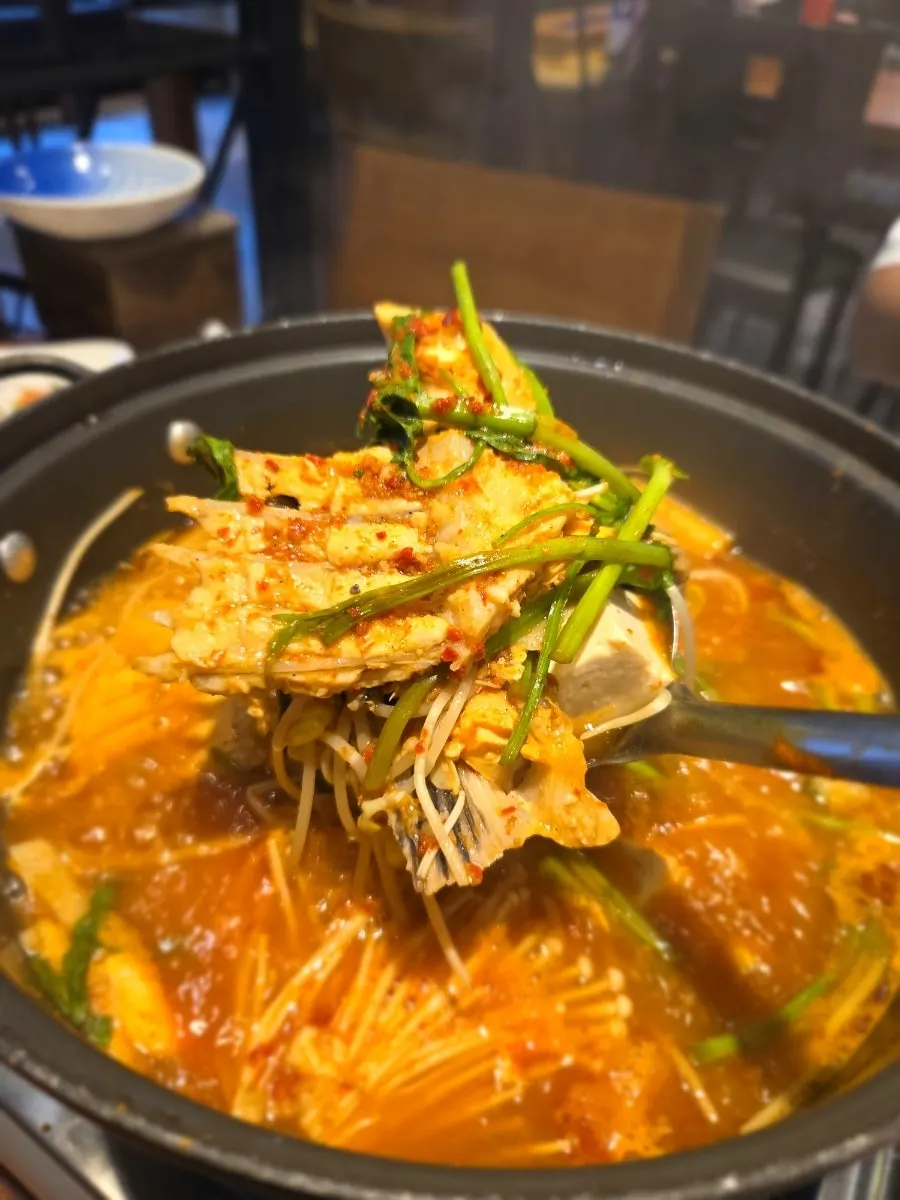Fish-bone spicy stew bubbling hot