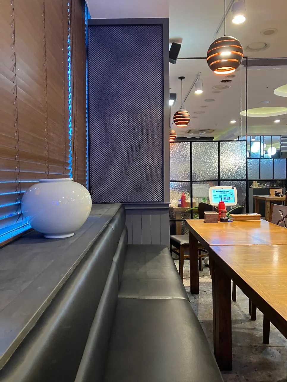 View of the restaurant interior on the 3rd floor of Yeonsugwangjang Plaza