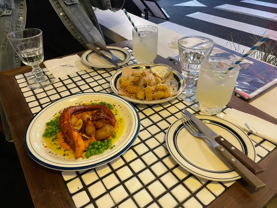 Polpo mambo with octopus and peas