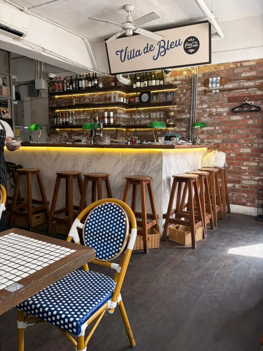 Lovable interior atmosphere at Villa de Blue