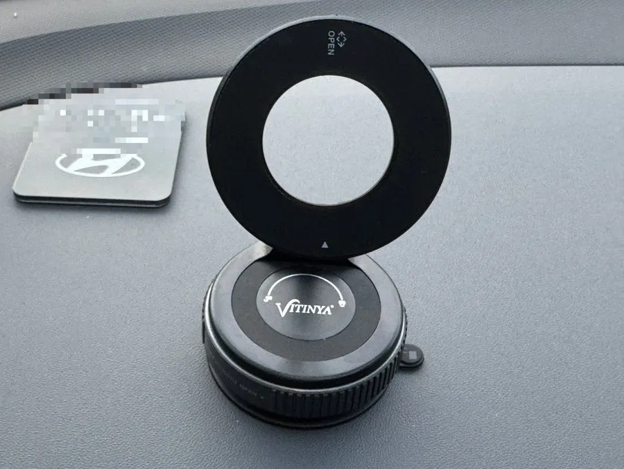 Vitanya car phone mount product
