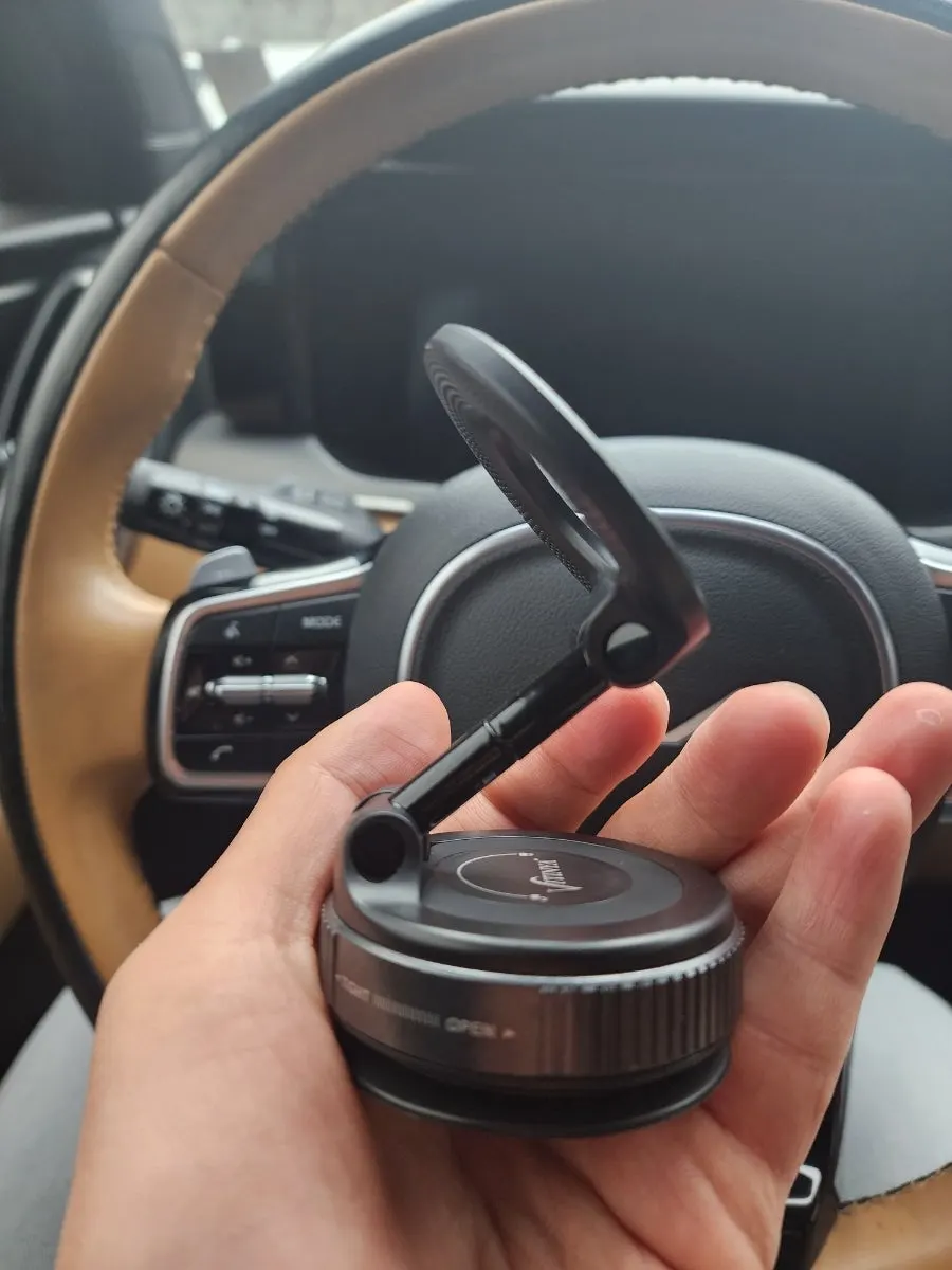 Rotating mount with adjustable direction