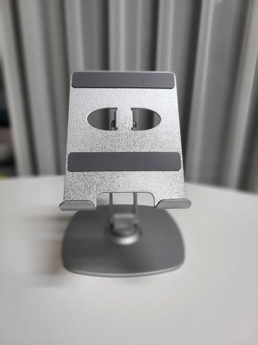 Vitanya tablet stand comparison image