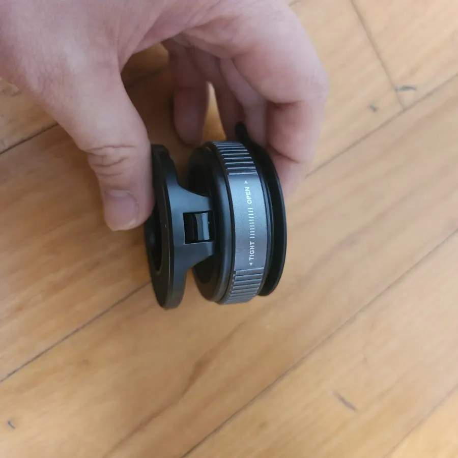 Cleaning the attachment surface with an alcohol wipe