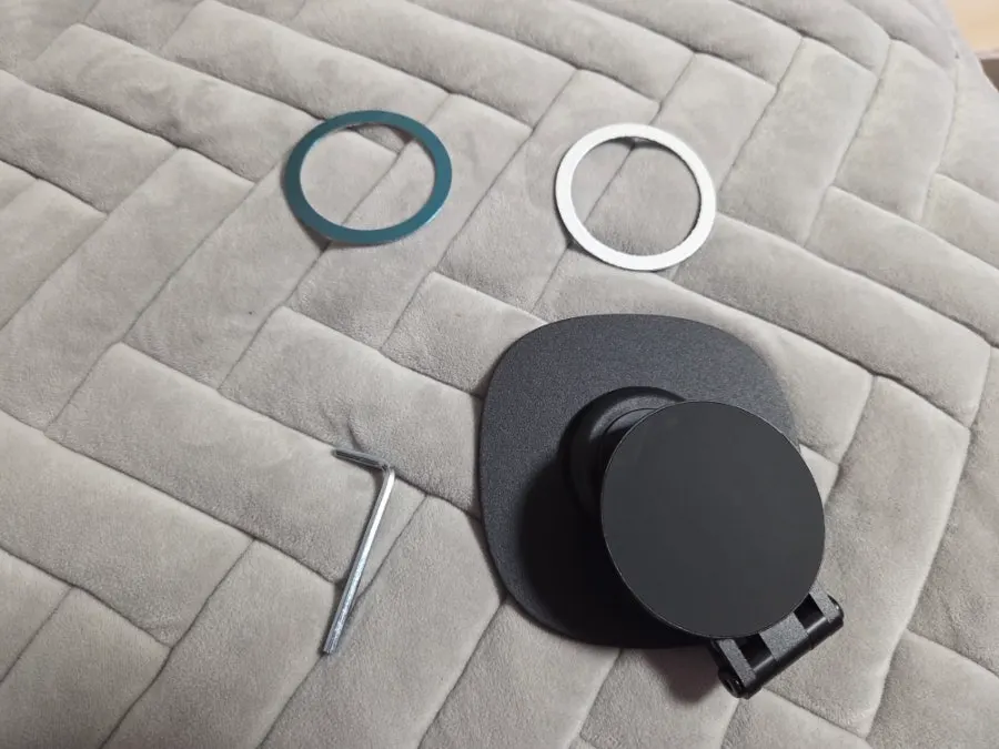 Vitinya stand and included components