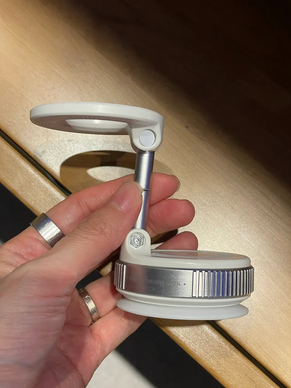 Matte white MagSafe phone mount