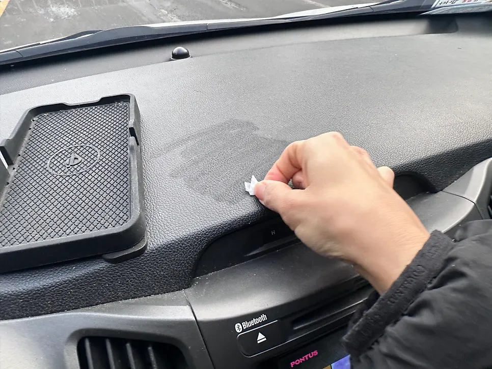 Installing a phone mount in an older car