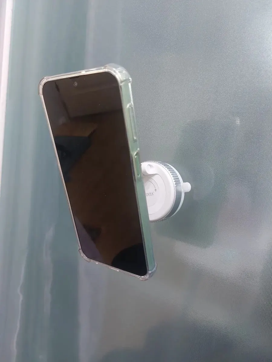 Mount installed on a clean suction surface