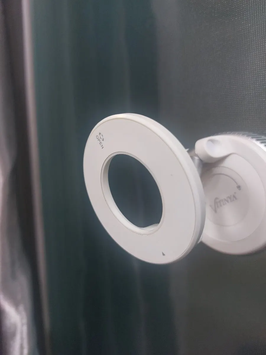 Round-pad mount for dashboard installation