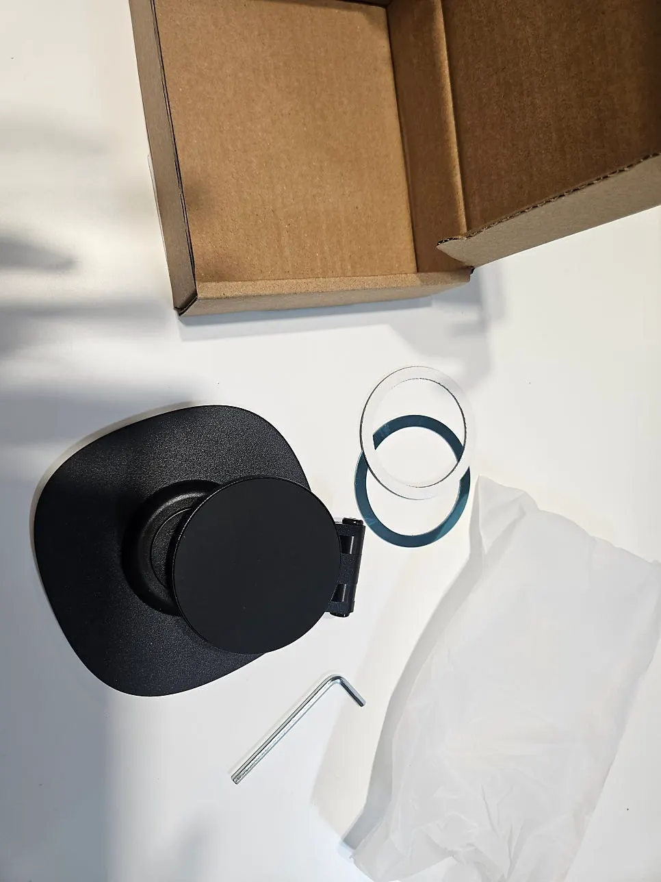 VITINYA stand with its magnetic patch and other included items