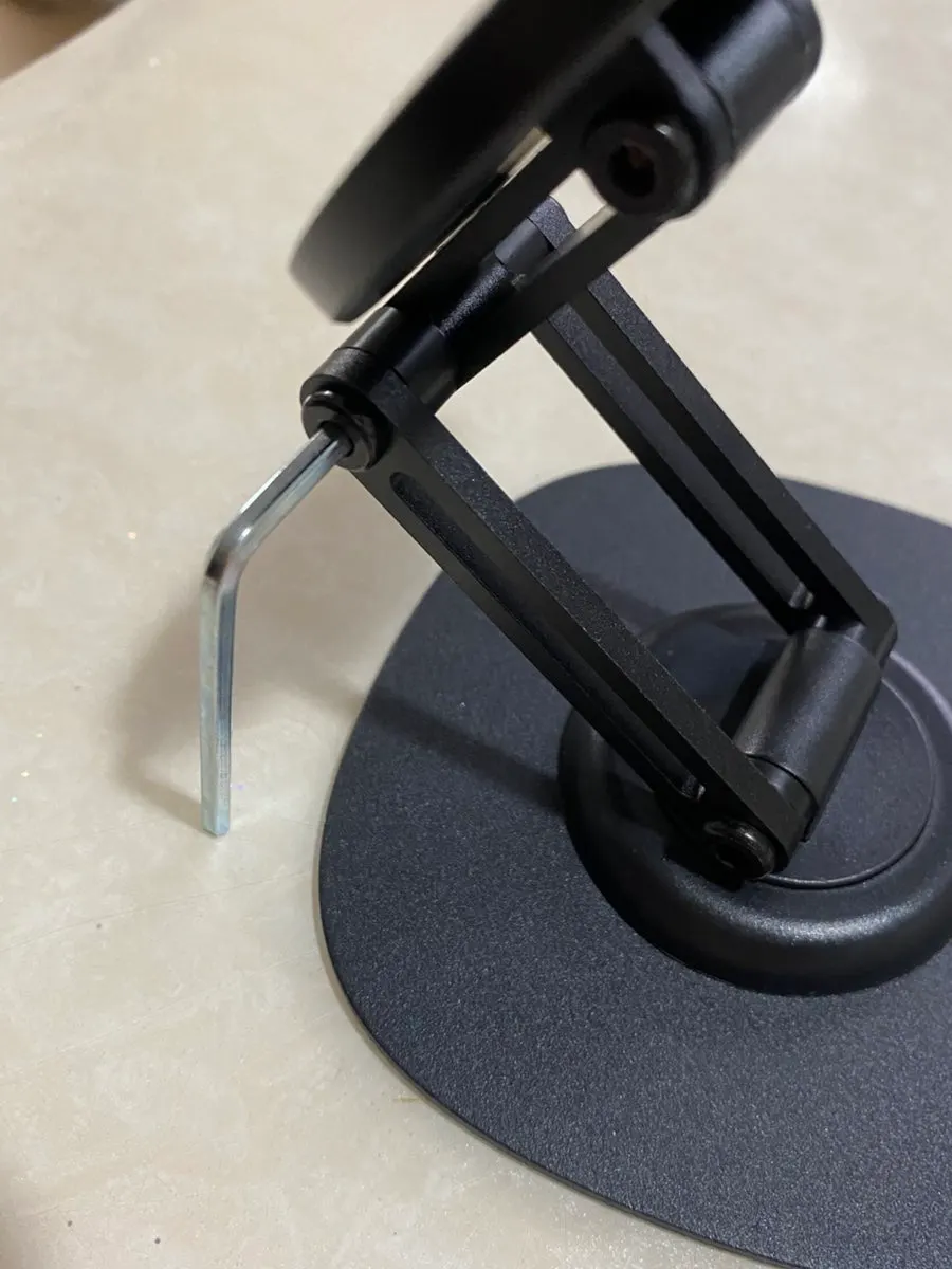 Stand body that can be used upright with no assembly