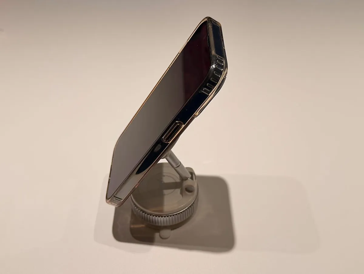 Bitinya 360-degree rotating MagSafe phone stand