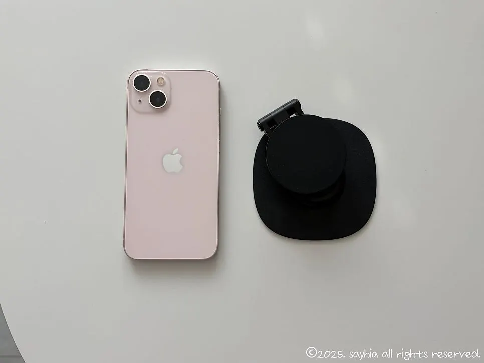 Black Bitinya Metal MagSafe Stand