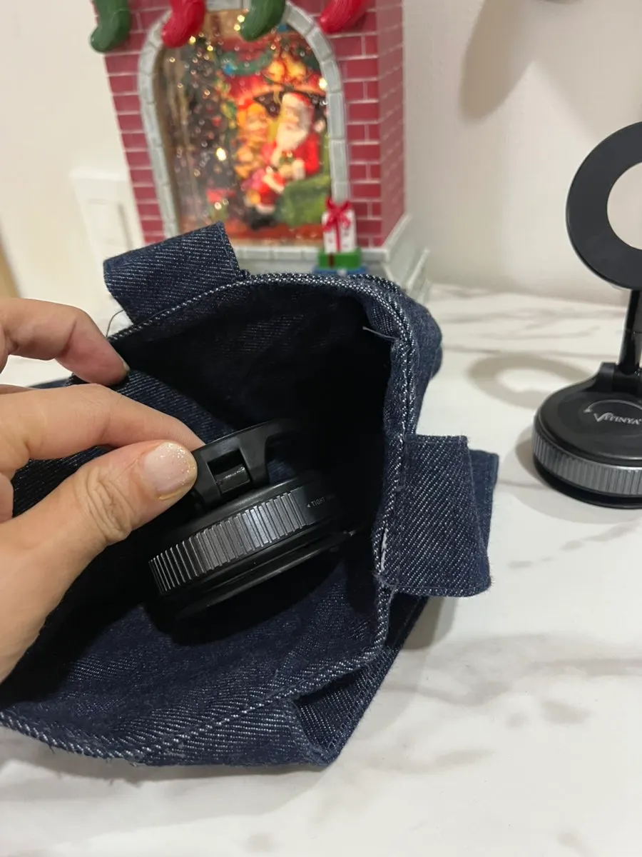 Phone stand used to film the daughter’s performance