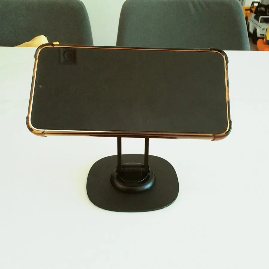 Using the Bitinya stand while working