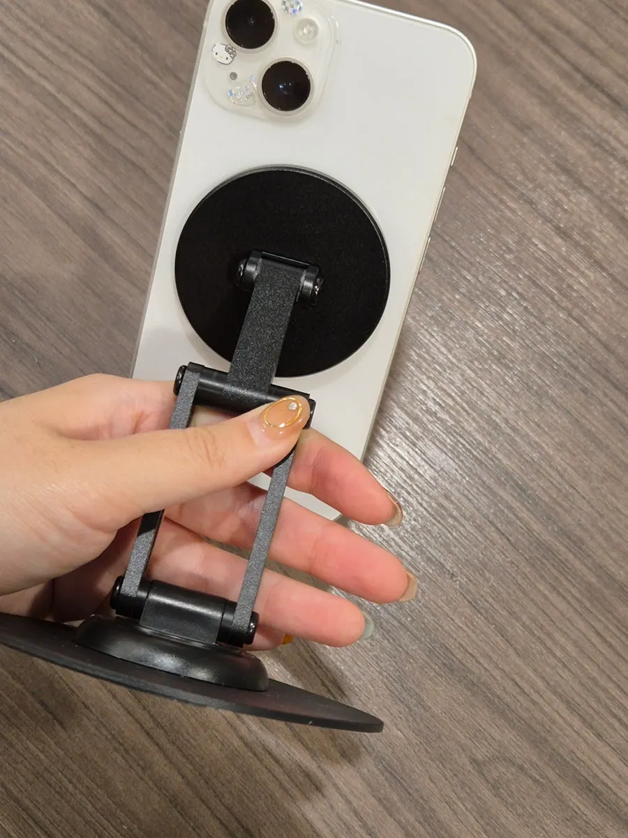 MagSafe stand with magnetic attachment
