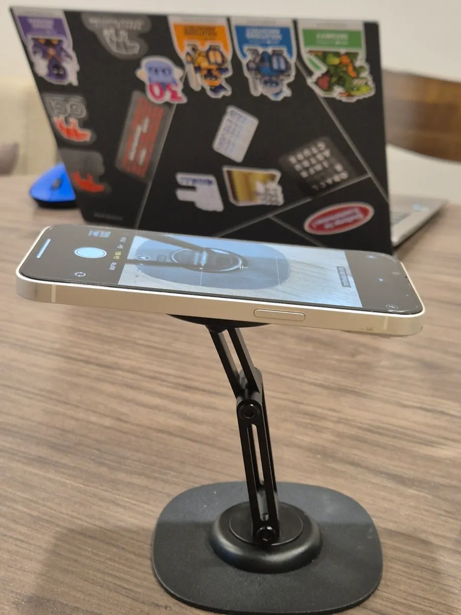 Stable iPhone stand even when touching the screen