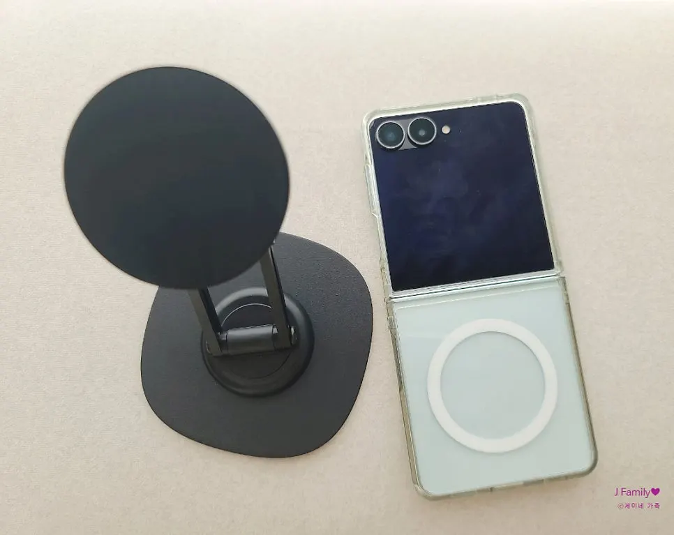 MagSafe stand with room for a charging cable