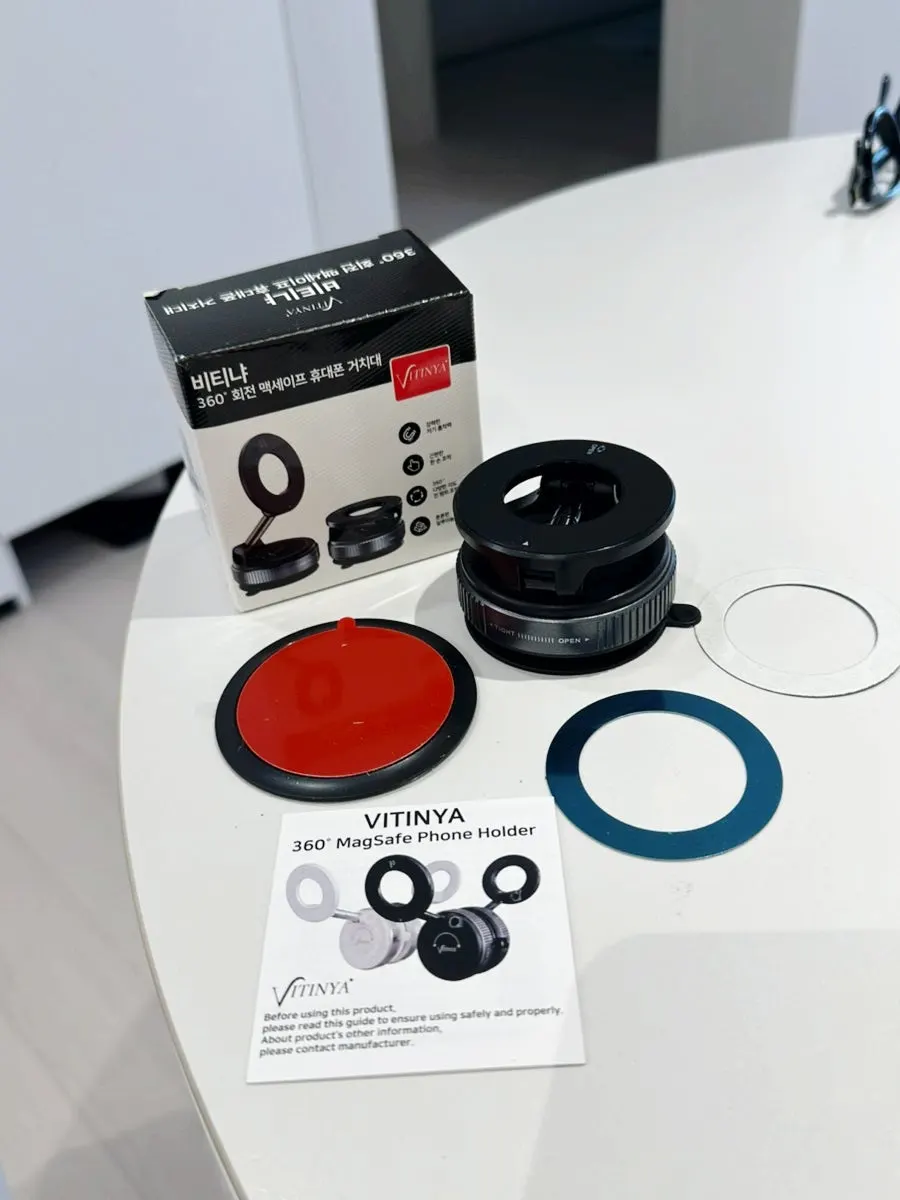Mount with 360-degree rotation and angle adjustment