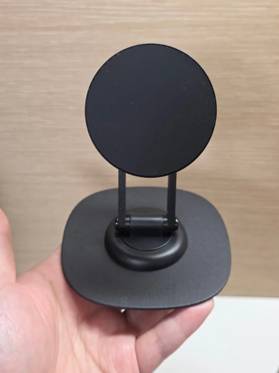 Bitinya stand with adjustable rotation tension