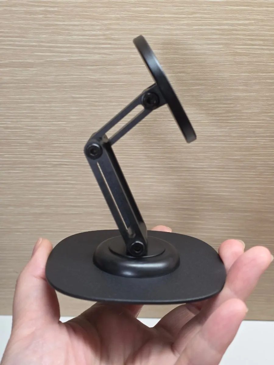 Bitinya MagSafe stand with tension adjustment