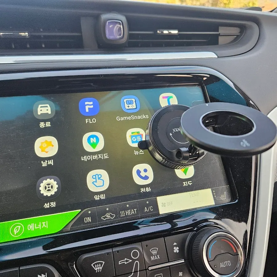 360-degree rotating car phone mount with angle adjustment