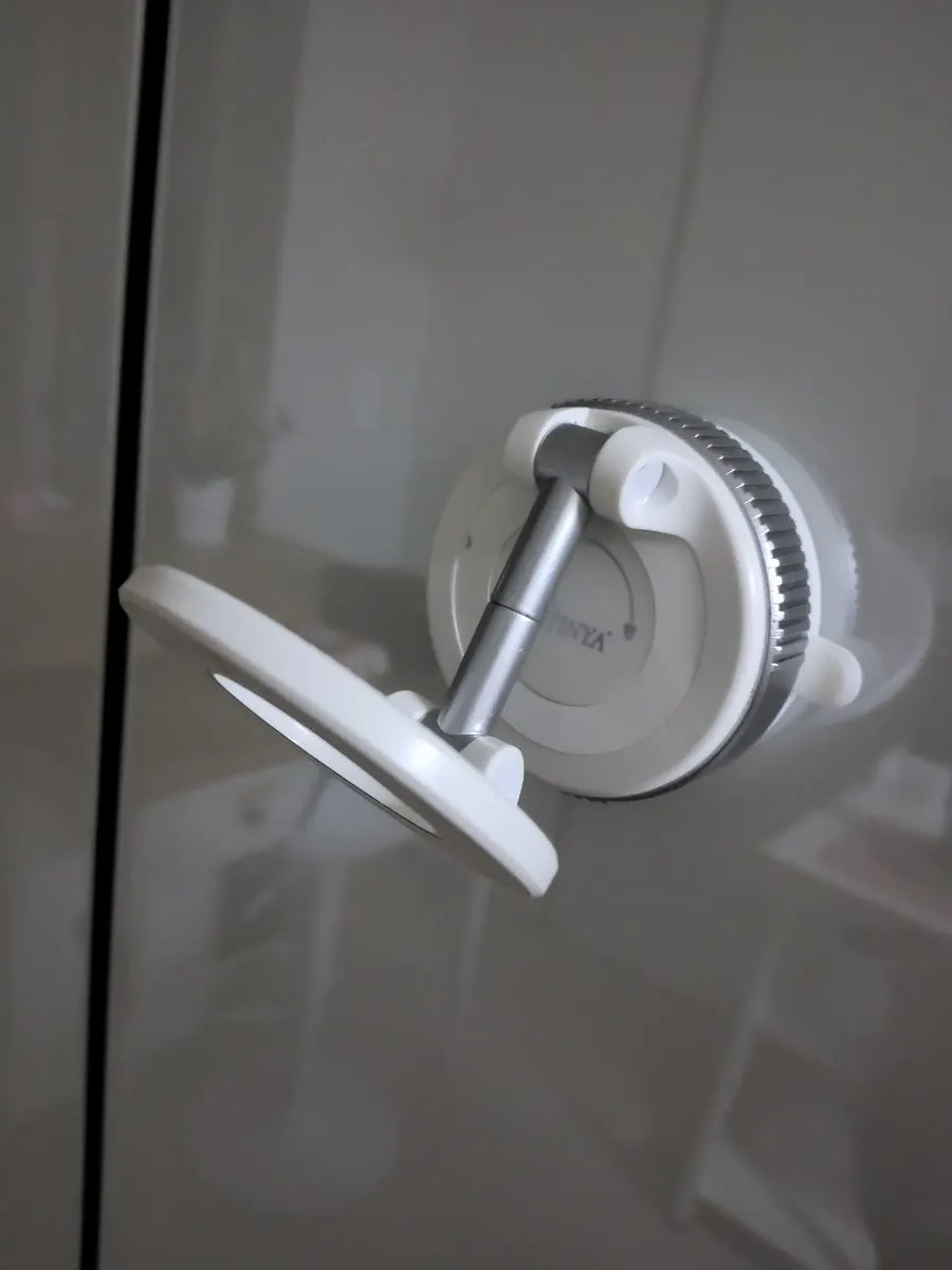 Vacuum-suction mount secured with its dial
