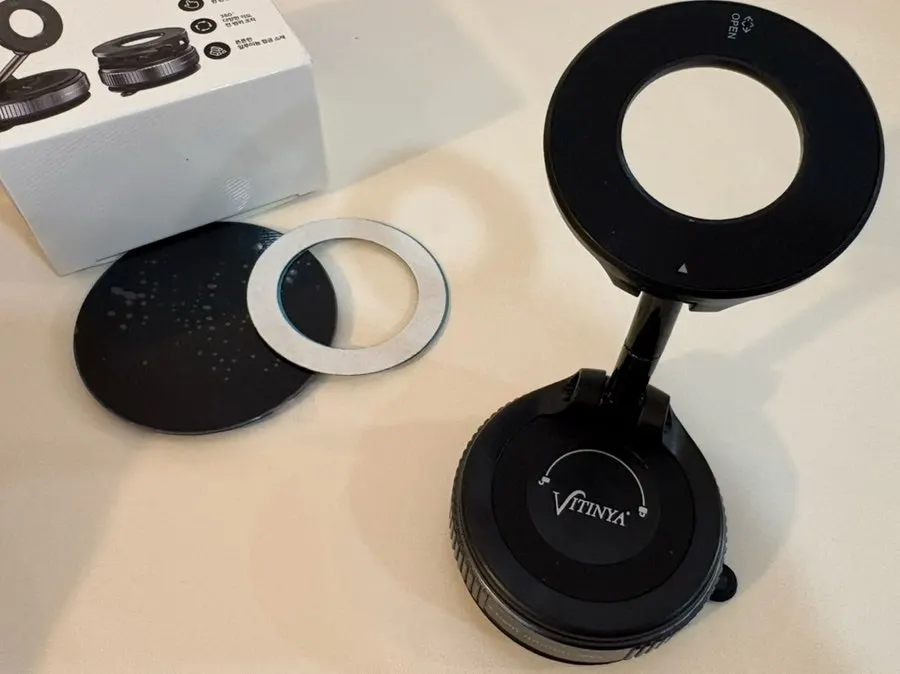 Phone mount with 3-stage joint angle adjustment