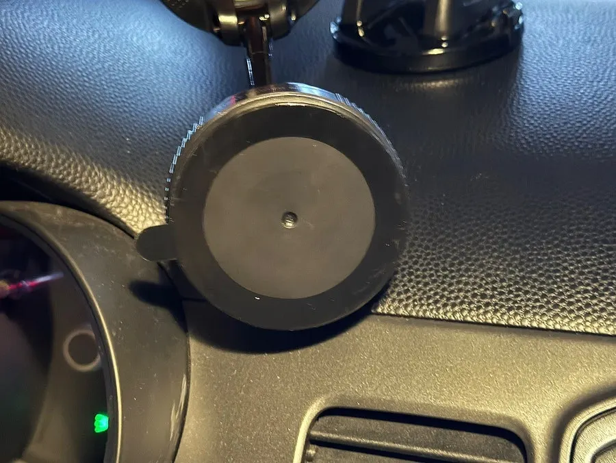 Instructions for attaching and using the car phone mount