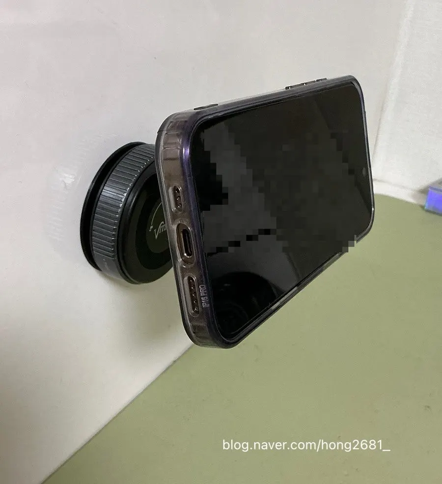 Mount in landscape orientation with adjustable angle