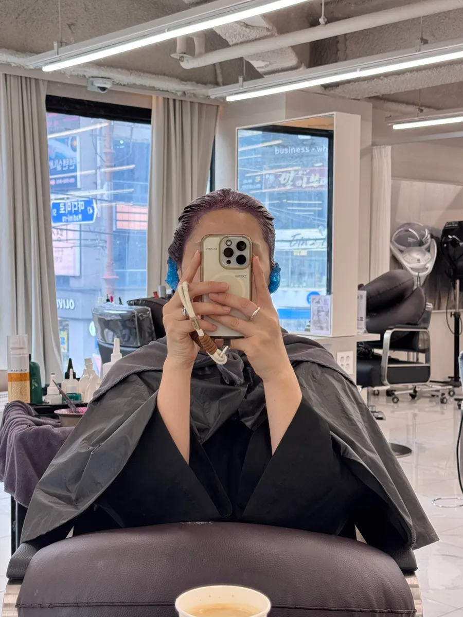 Applying scalp protectant before all-over coloring