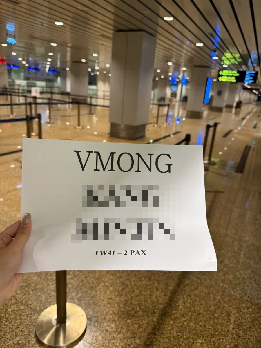 Guidance materials for using fast track at Cam Ranh Airport