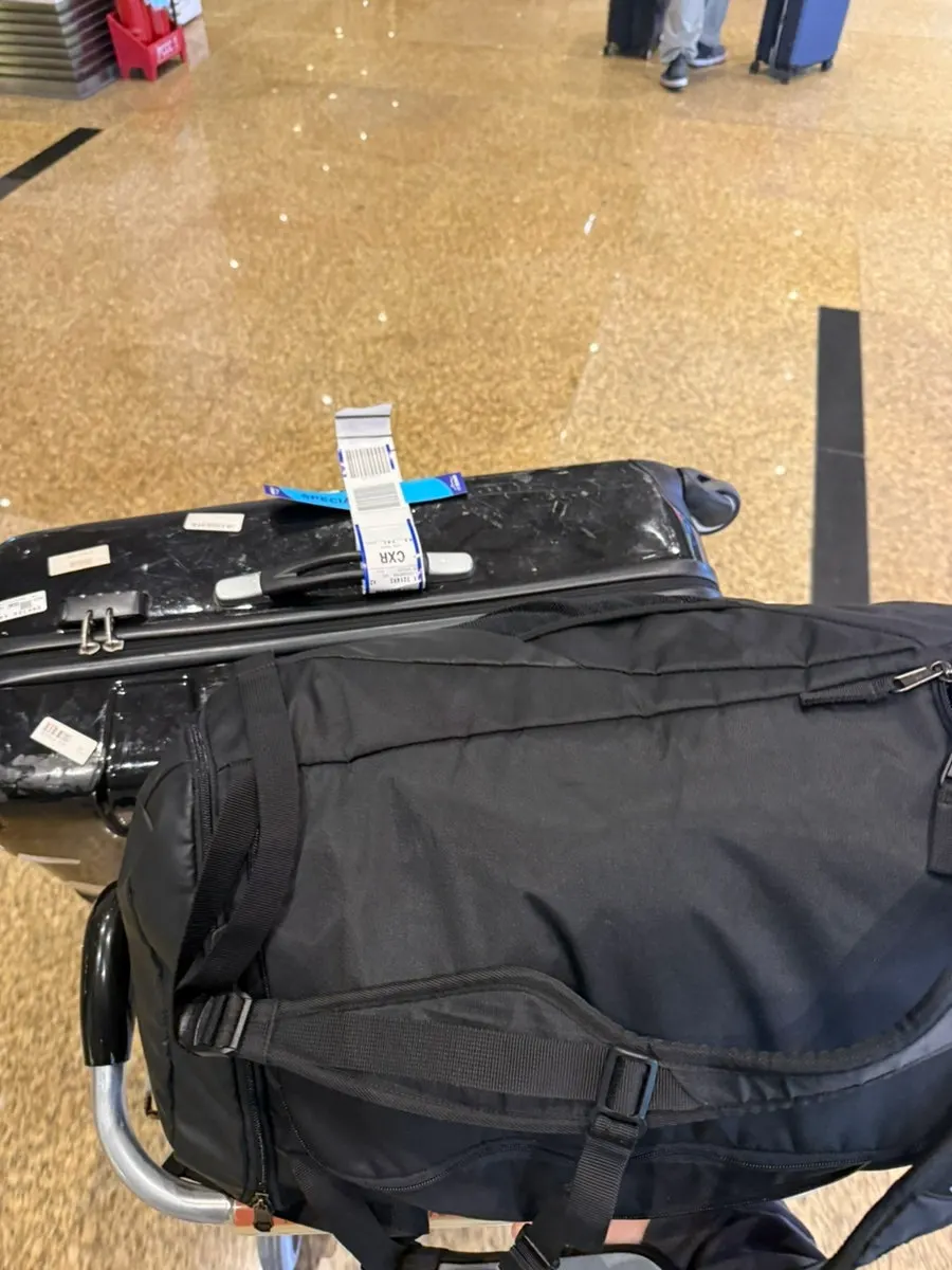 가족과 함께 통과한 깜란공항 입국수속 구역