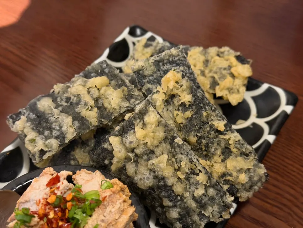 Gim-bugak and ankimo cut into bite-sized pieces