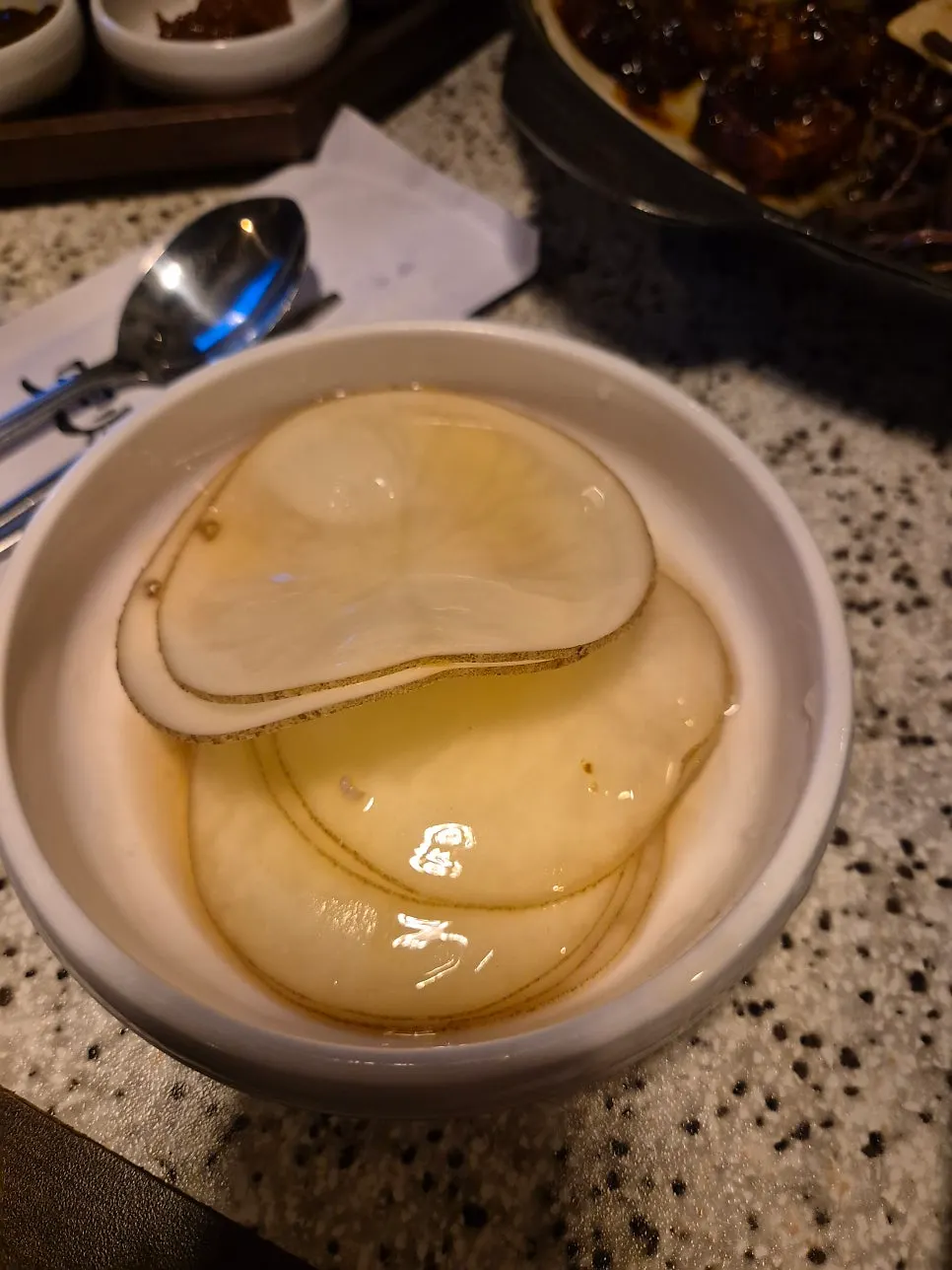 콩가루 묻힌 벌집껍데기