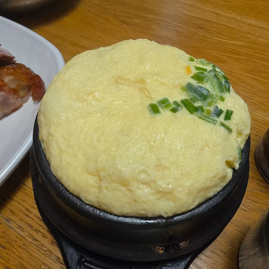 Fluffy steamed egg puffed up high