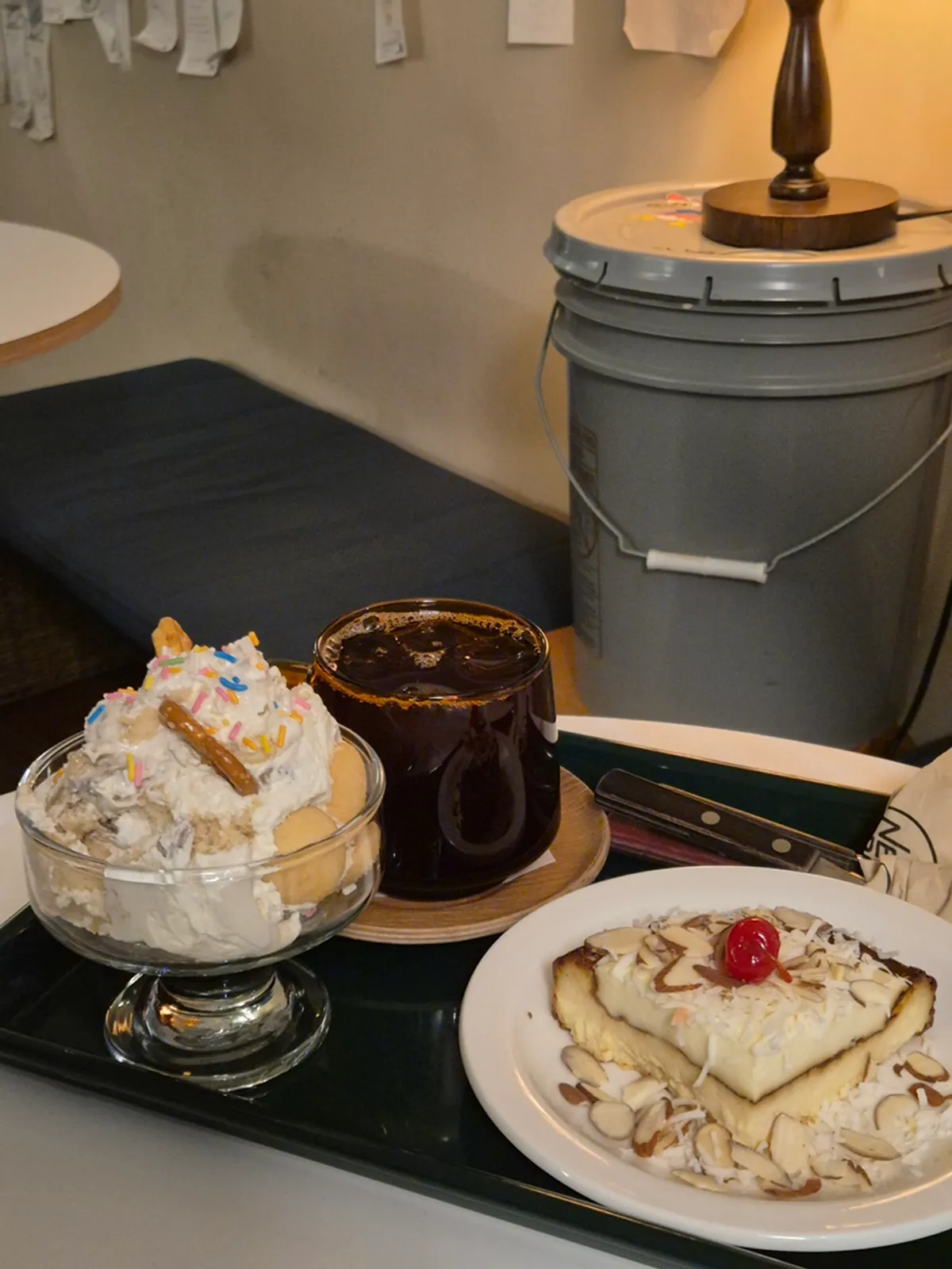 Main photo of Nerdy Blue Burrow café in Wangsimni