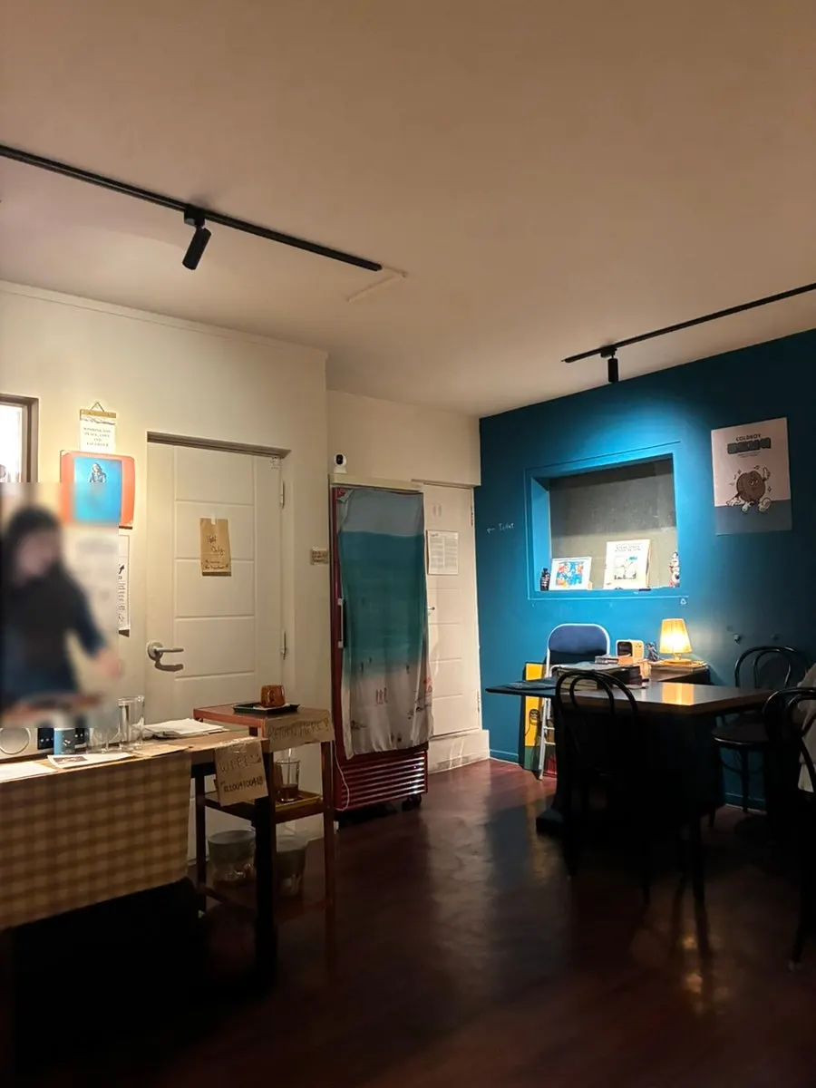 Nerdy Blue Burrow's interior under calm lighting