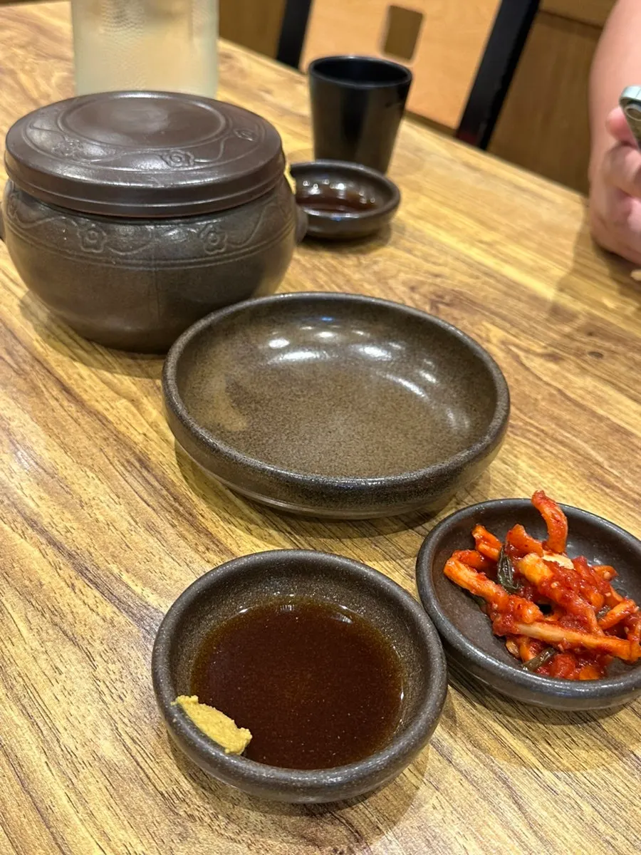 Broth and meat in the teuk gomtang