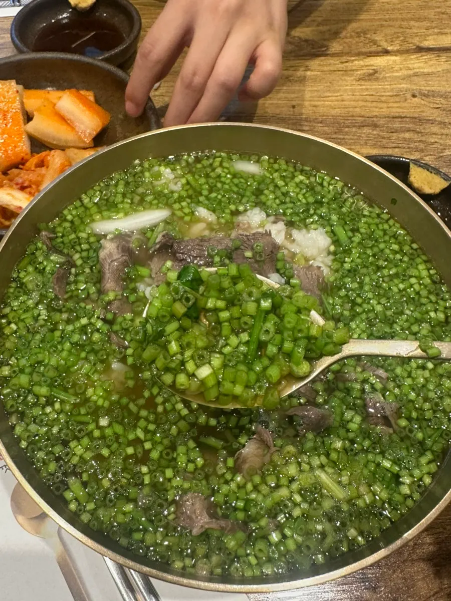 뜨끈한 국물의 금녕곰탕 기본 곰탕