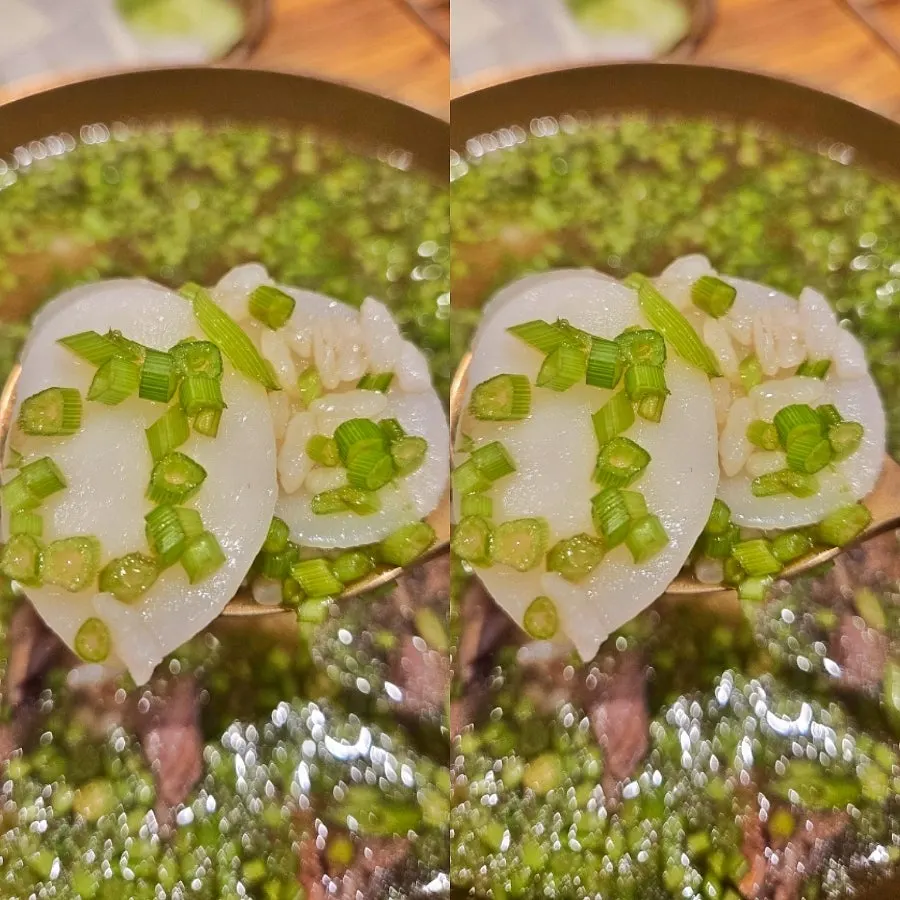 곰탕 속 떡과 고기 건져 올린 모습