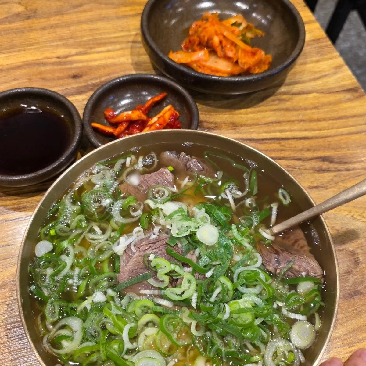 A bowl of gomtang at Geumnyeong Gomtang Wangsimni