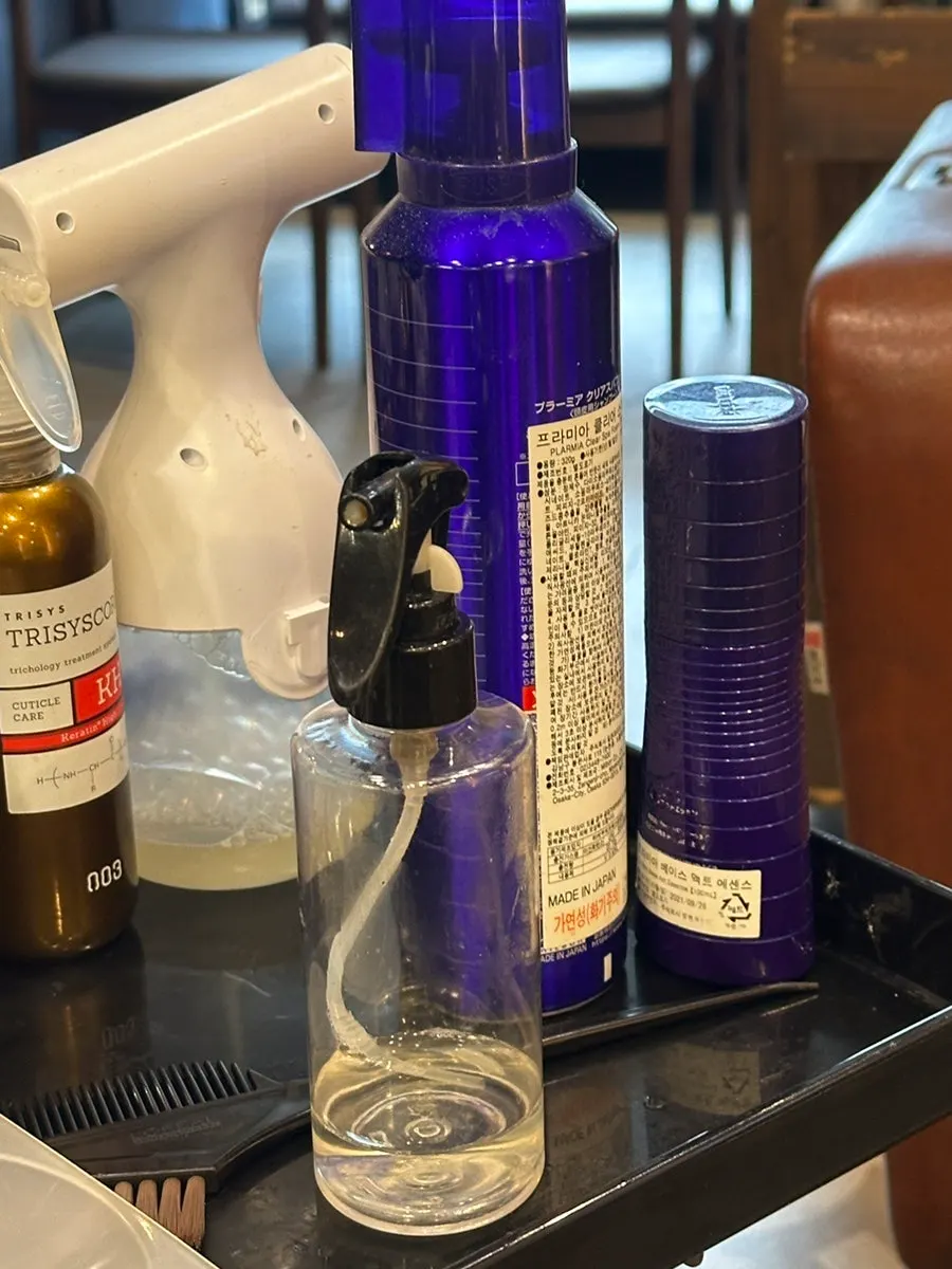 Clinic products blended according to hair damage